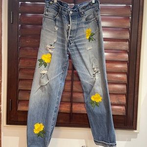 Vintage levis jeans with butt slit ONE OF A KIND❣️